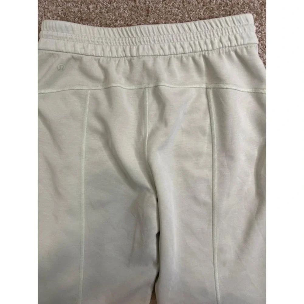 Lululemon Softstreme‎ HR Pant Size 6 Green Lime